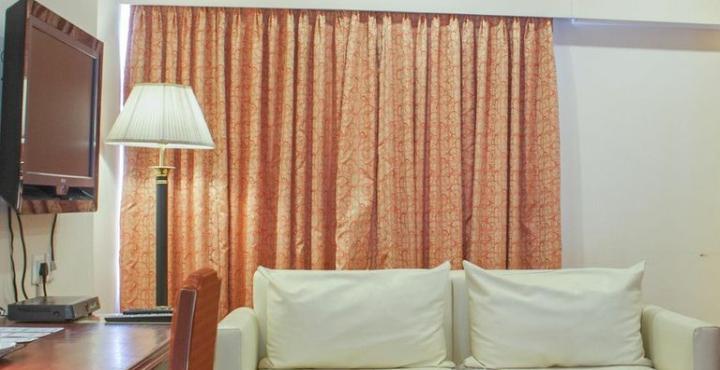 Resort Oyo Palette - Victoria Chennai