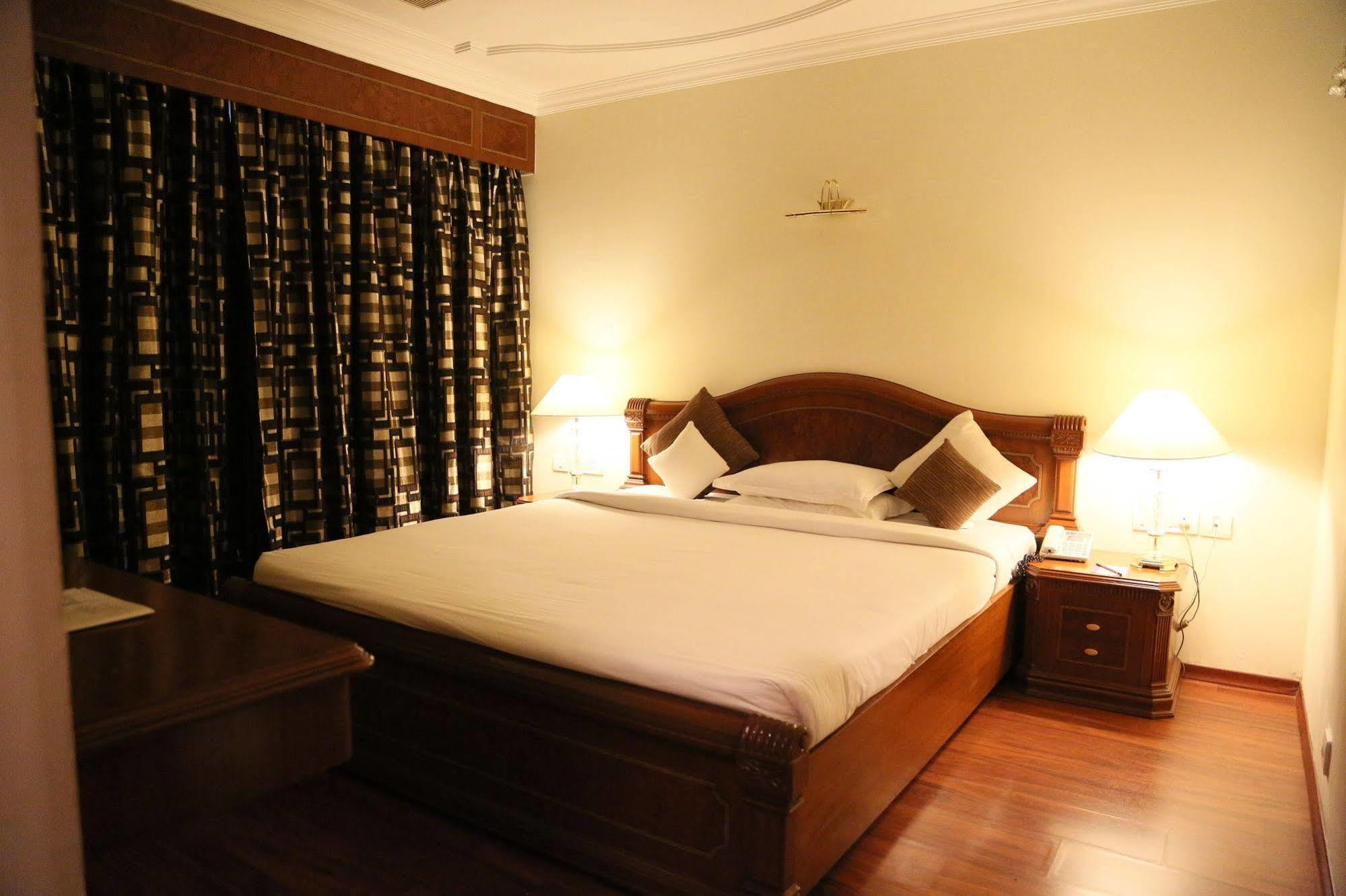 Benzz Park Hotel Chennai