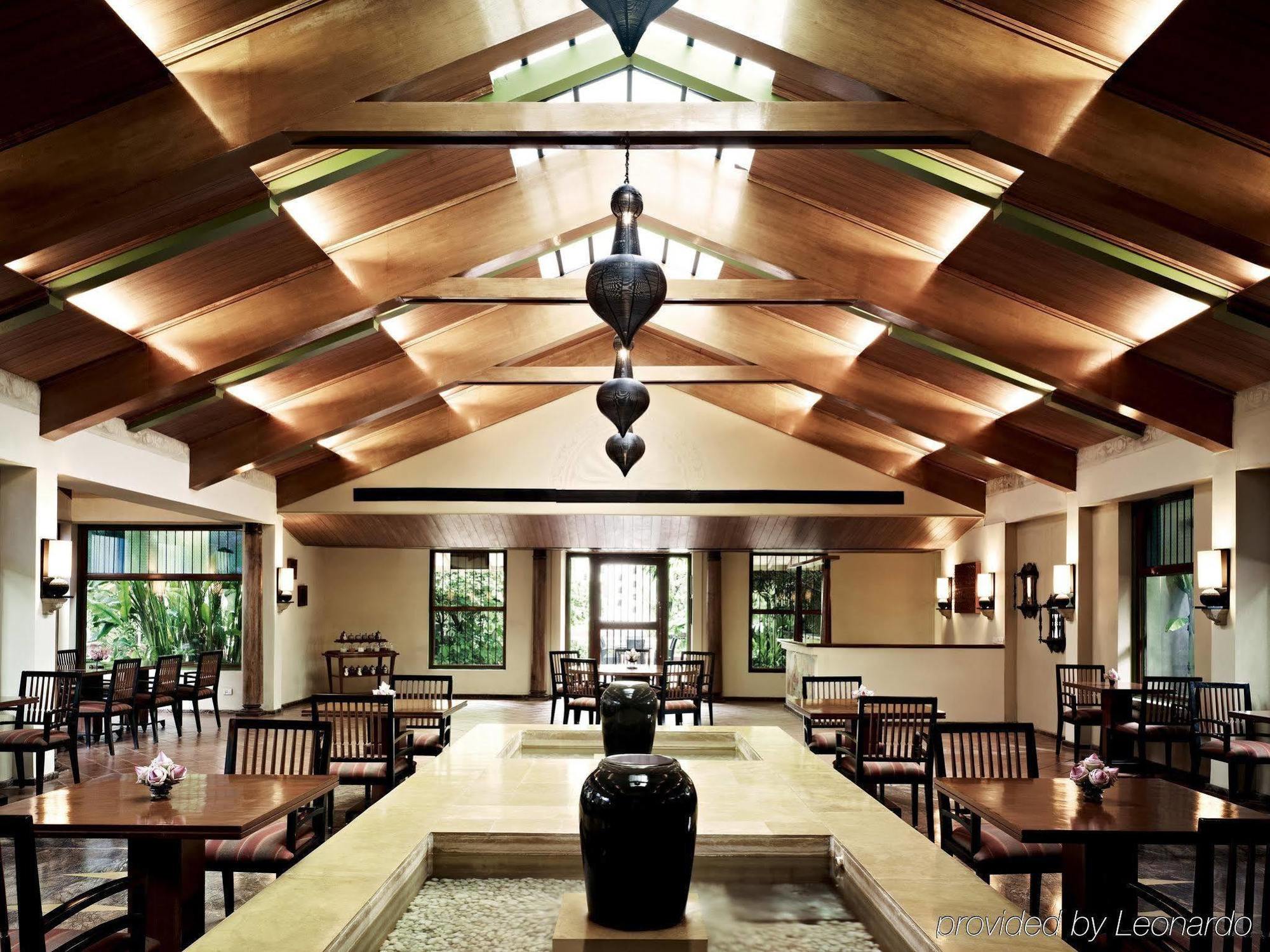 Taj Connemara, Hotel