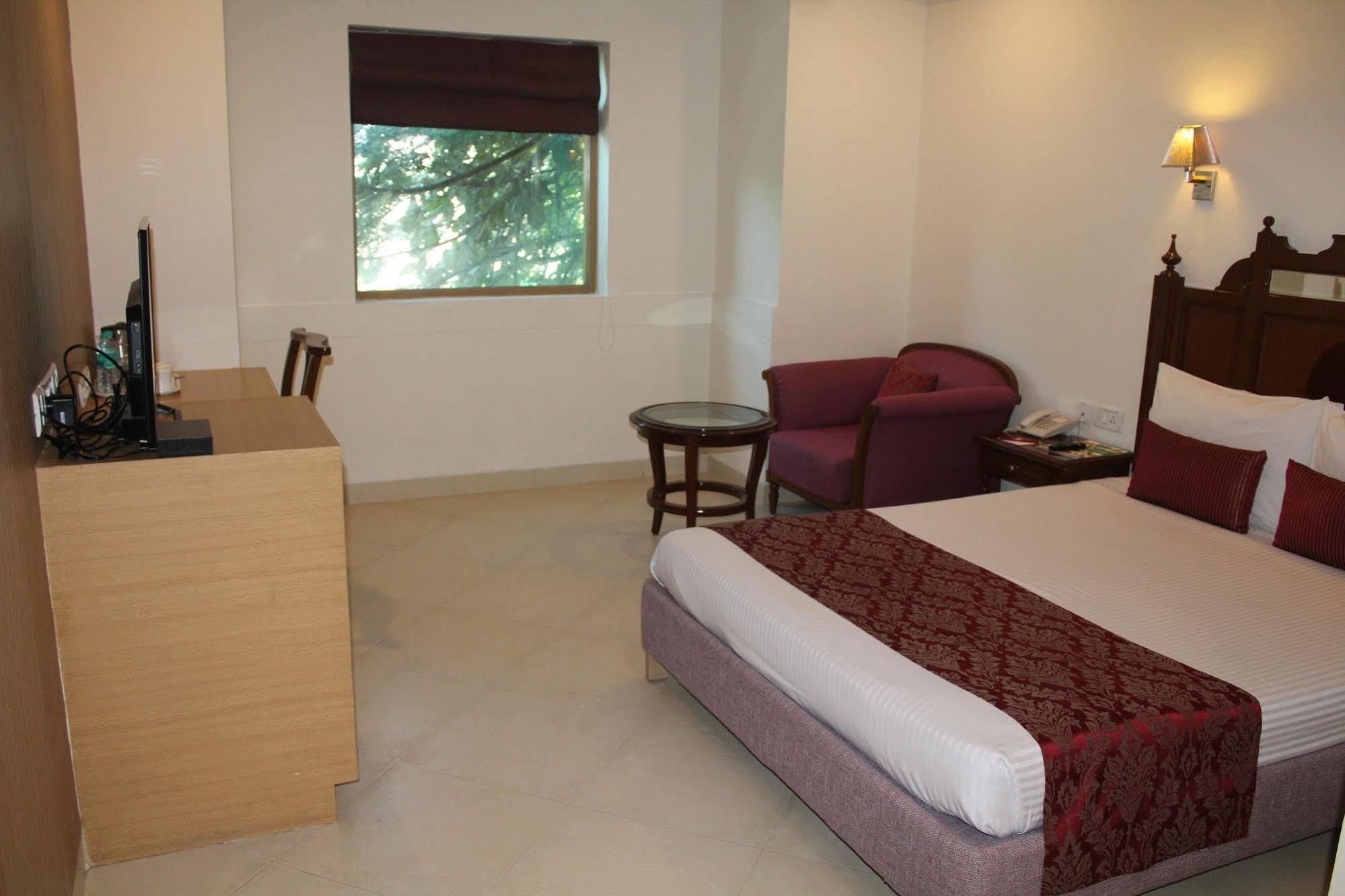 The Lotus Hotel, Burkit Road *