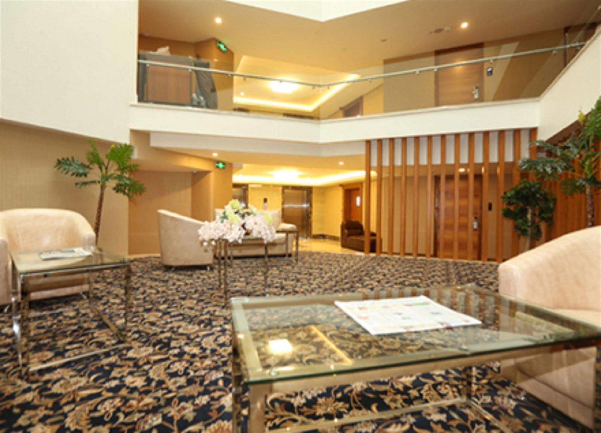 Hotel Le Palace Chennai