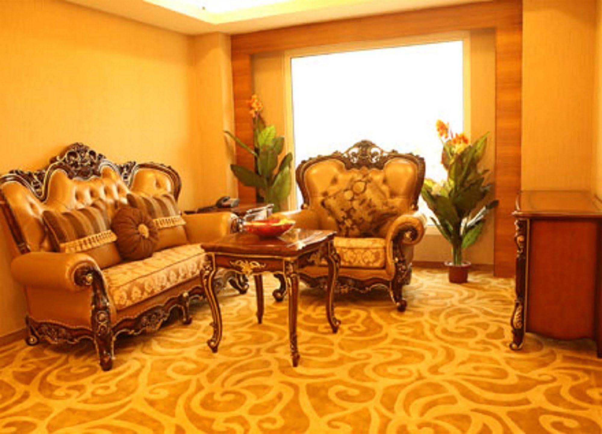 Le Palace Hotel Chennai