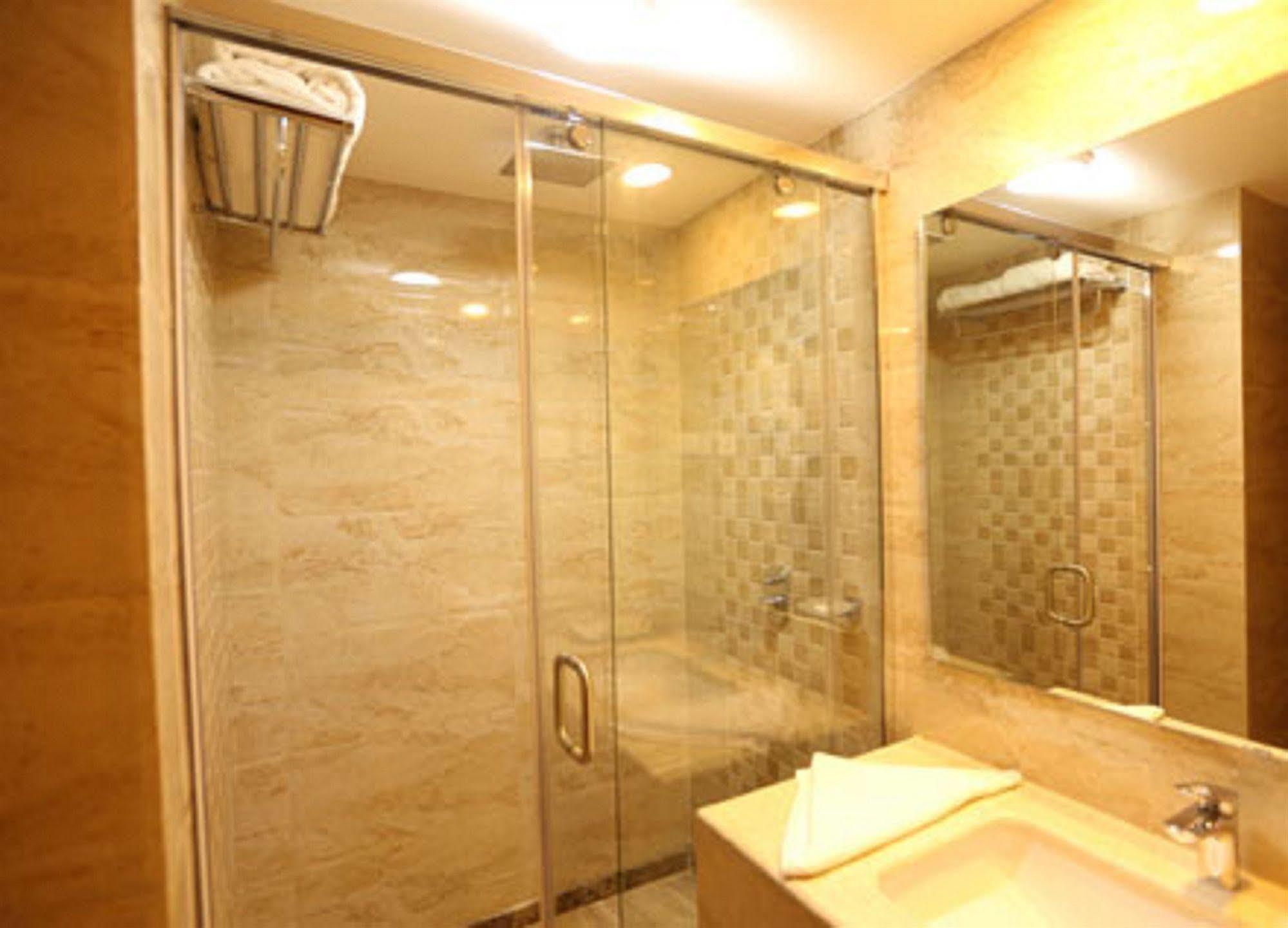 Le Palace 3*