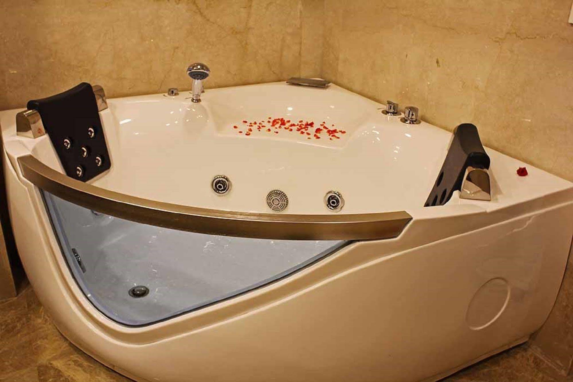 Le Palace Hotel 3*
