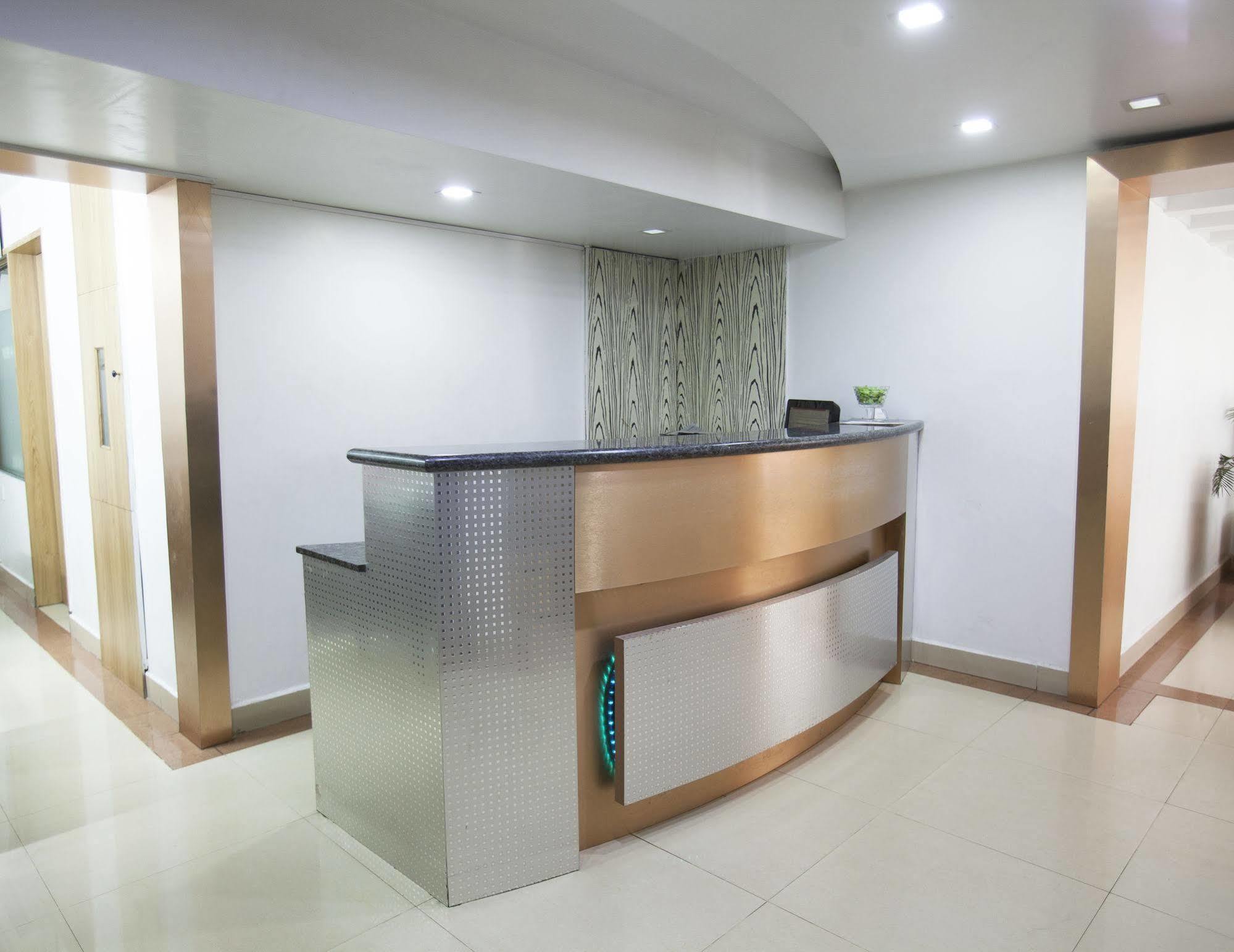 Hotel Crescent 3*