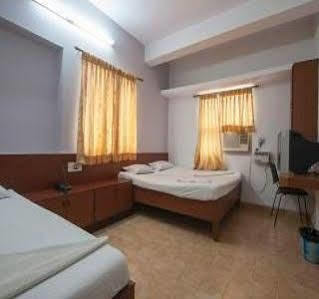 Pensão Ammu Palace 2*