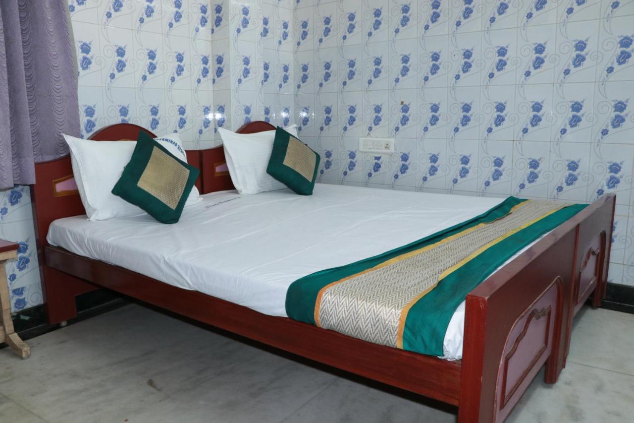 Nifash Residency Guest house *
