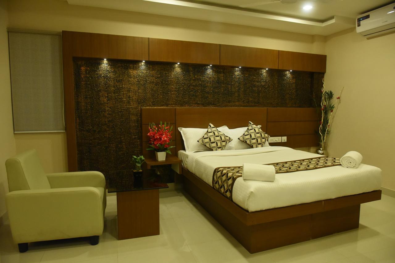 The Hydel Park - Business Class - Near Railway Station Hotel 2*
