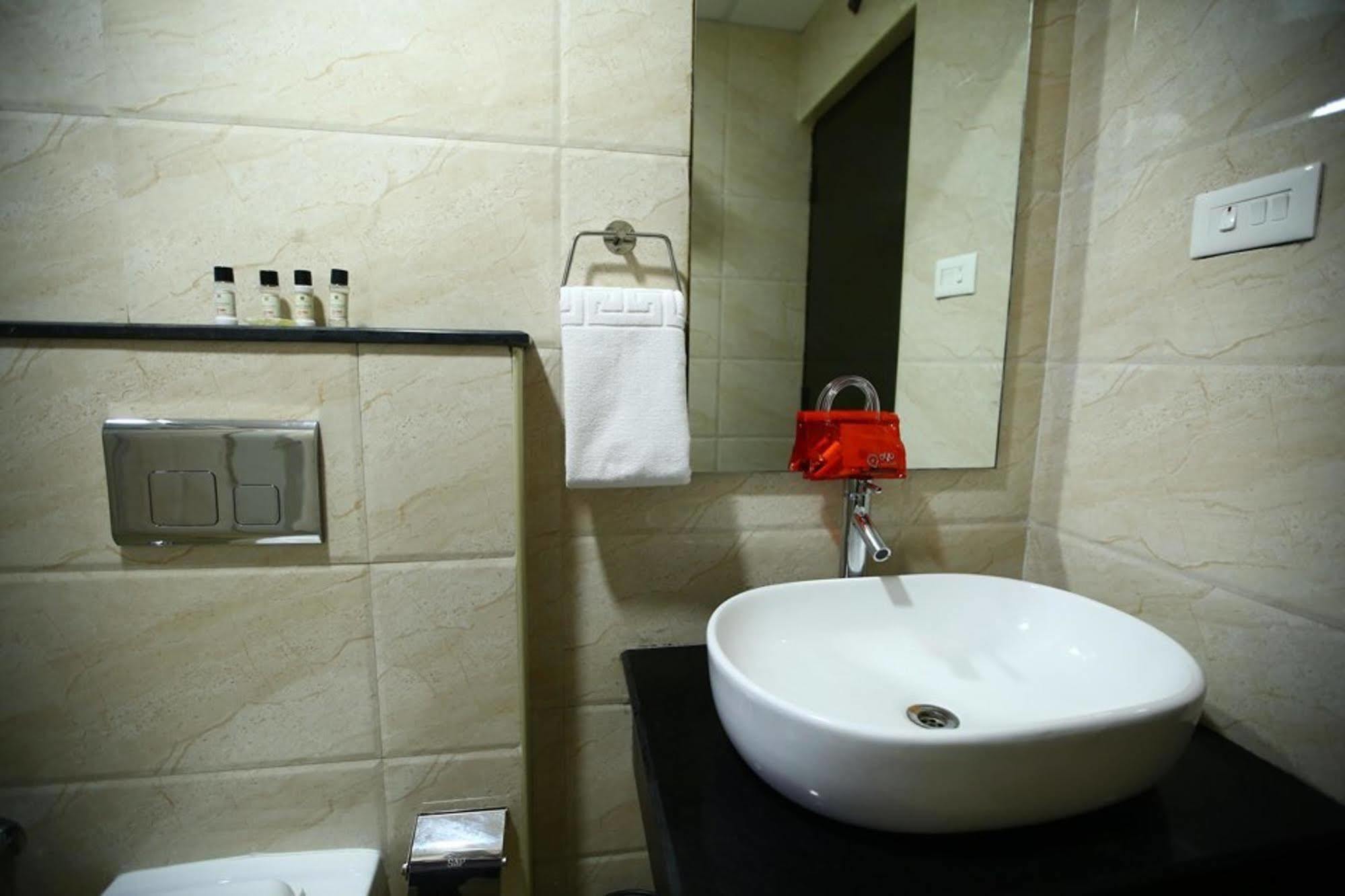 Fabhotel Alreef Residency Hotel Chennai