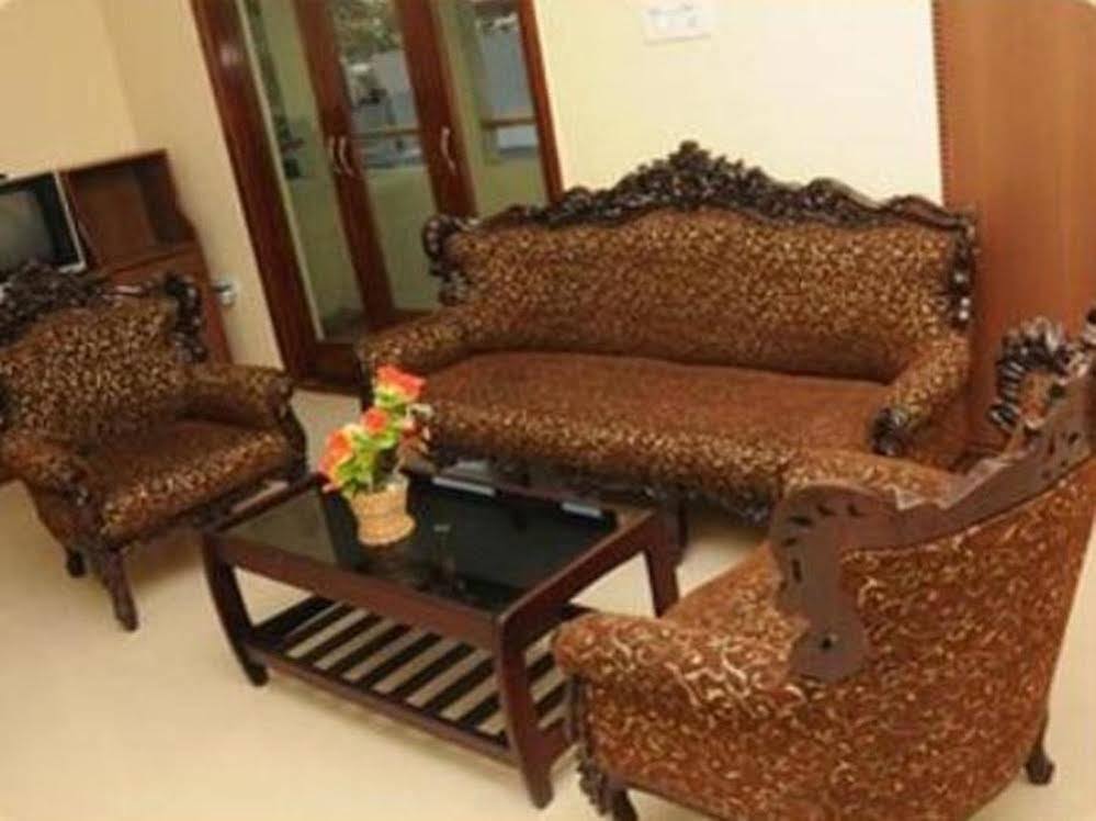 Gemini Residency Hotel 3*