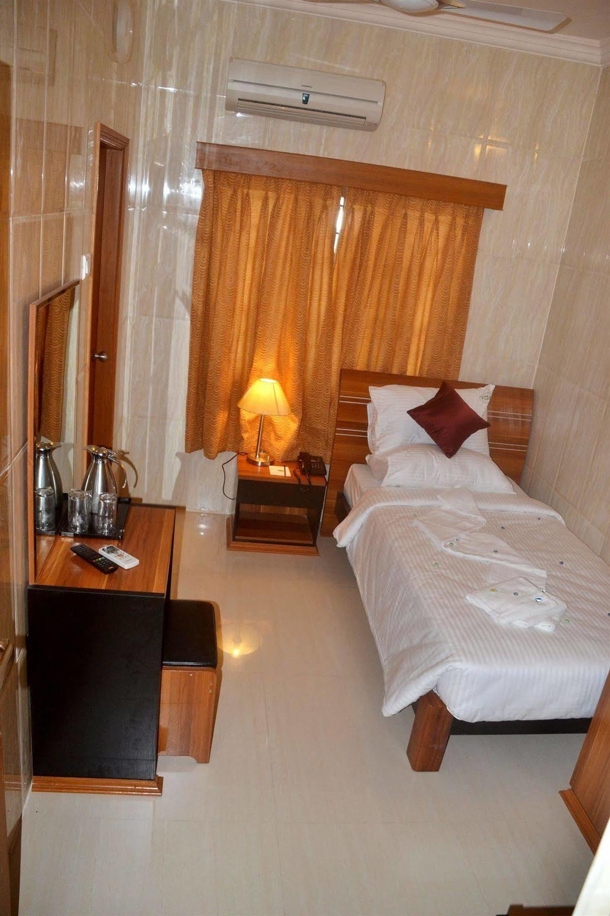 Hotel Peace Chennai