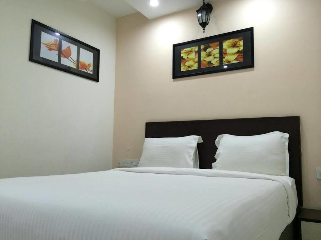 Rd Towers Hotel