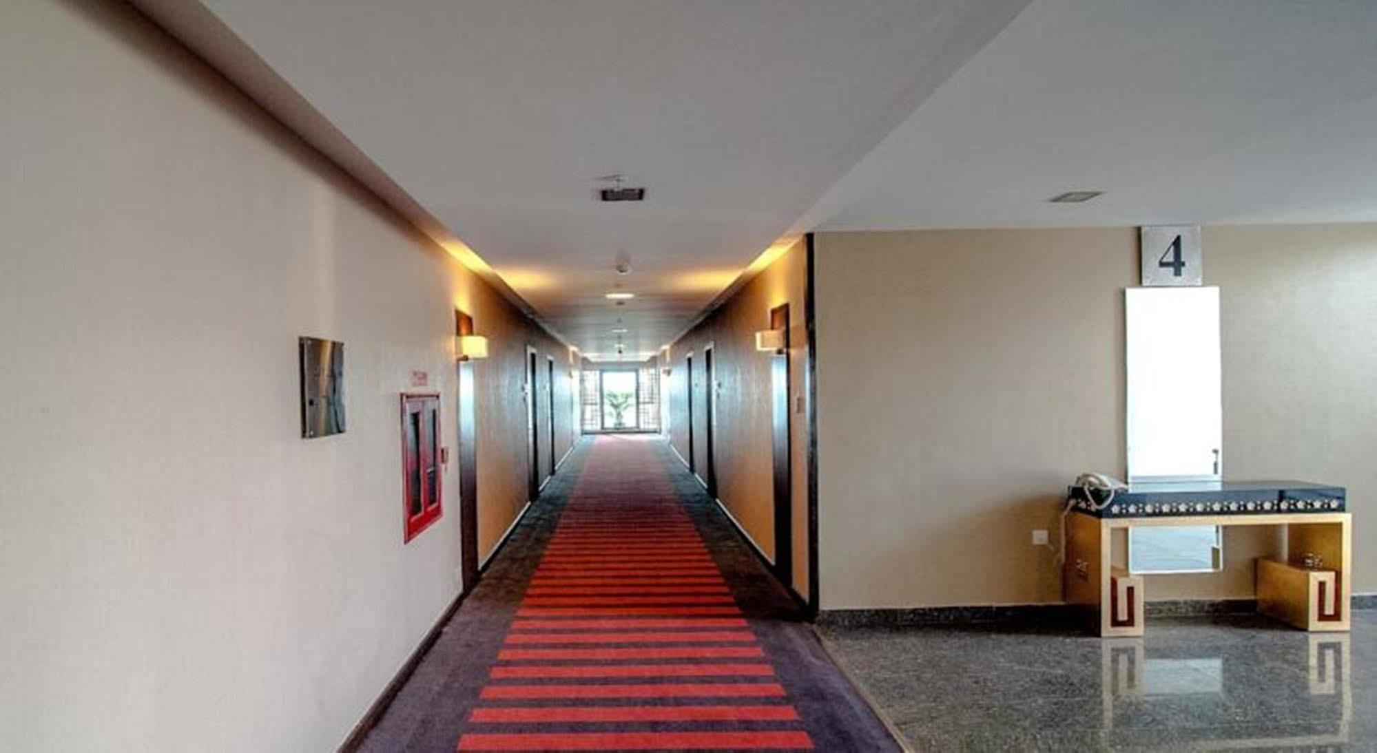 Hotel Ramada Egmore