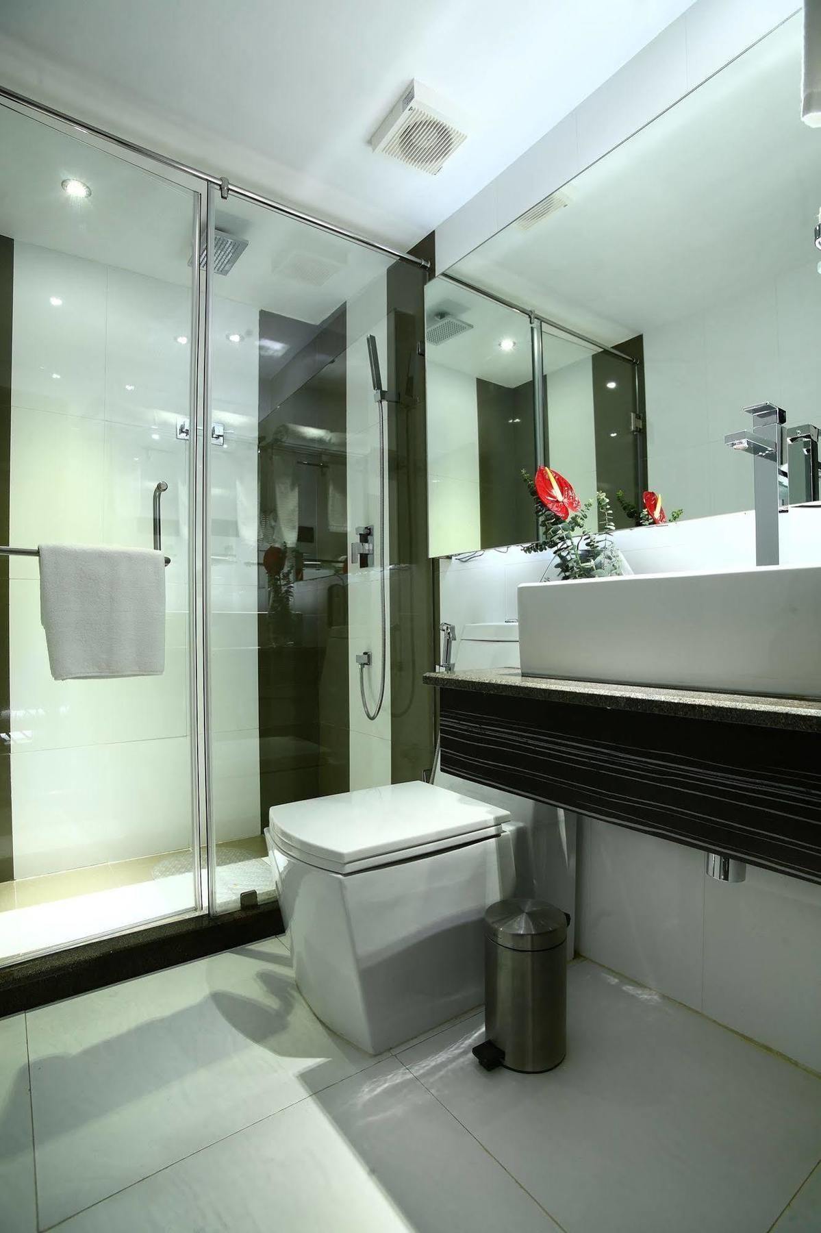 Hotel The Spring 3*