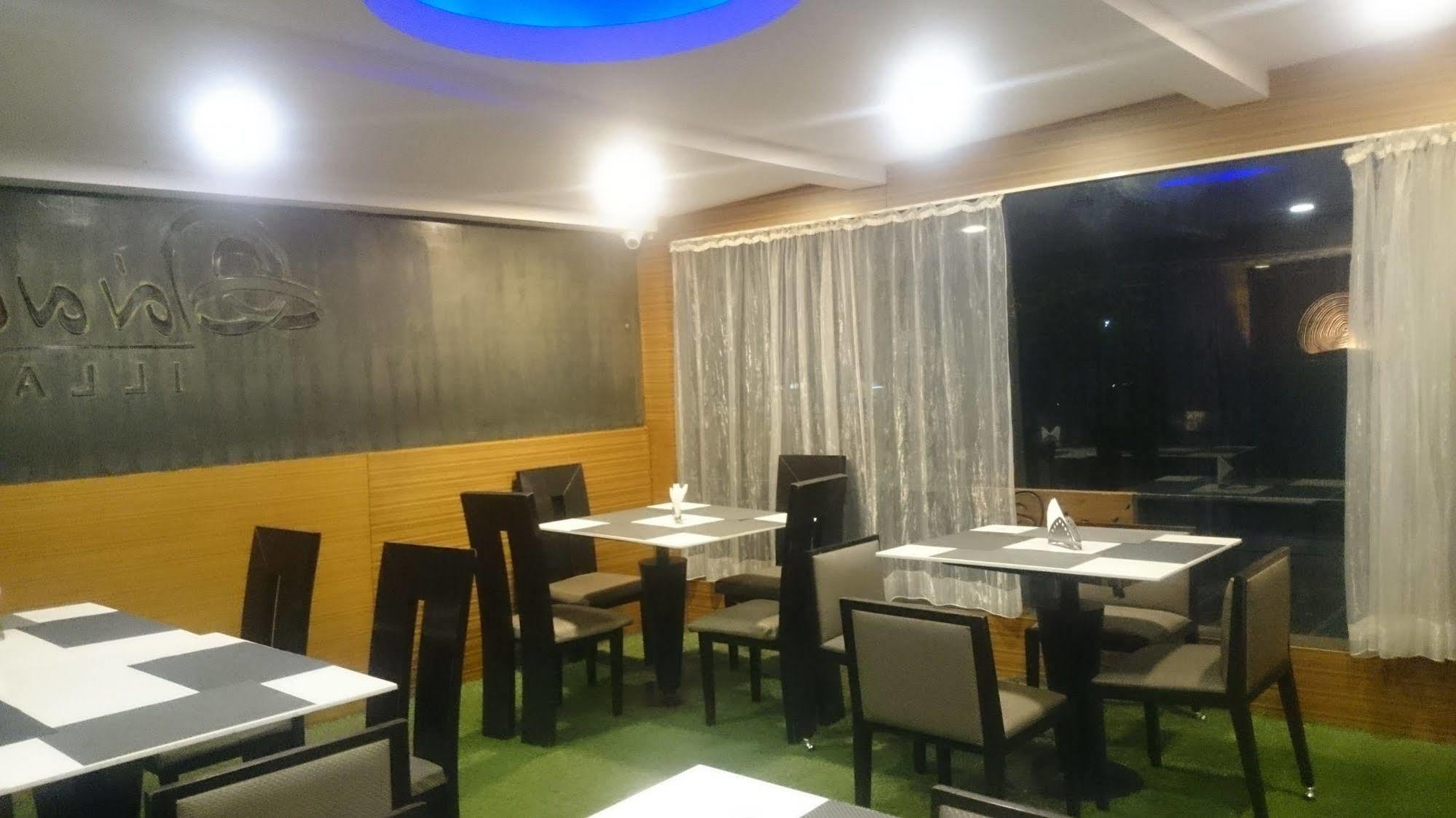 Fabhotel Illam Hospitality 3*