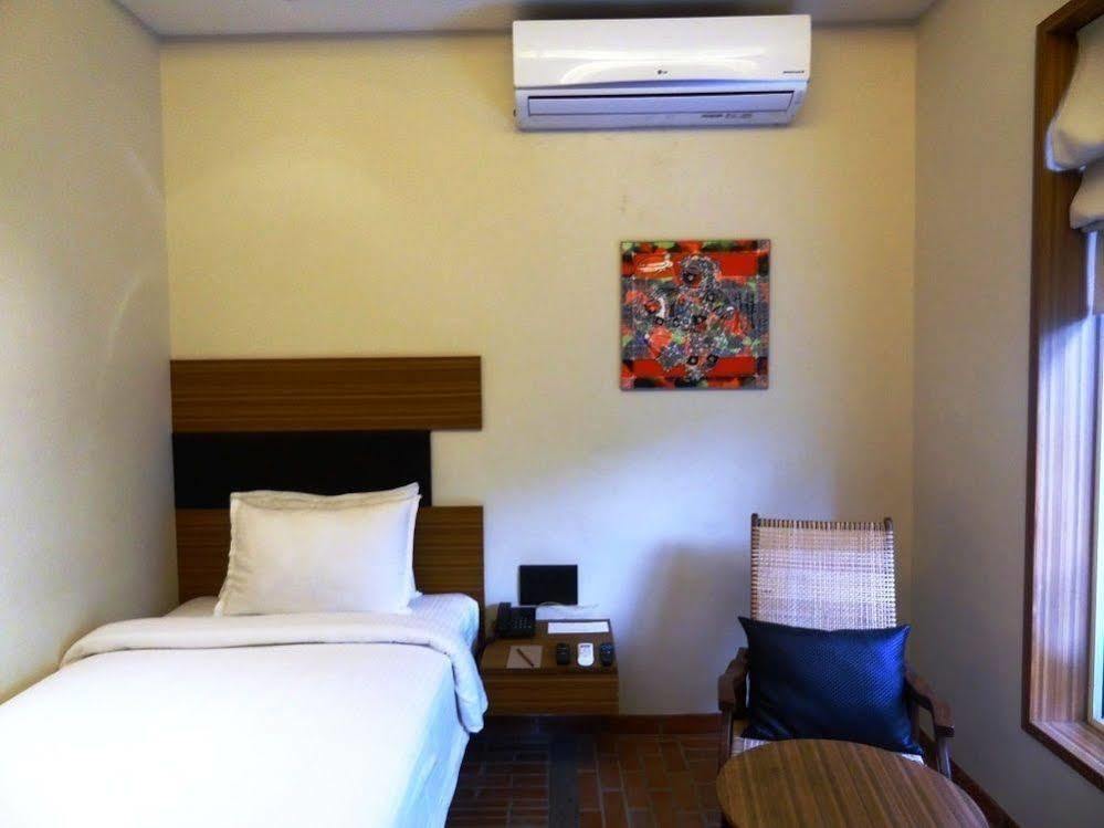 Fabhotel Illam Hospitality
