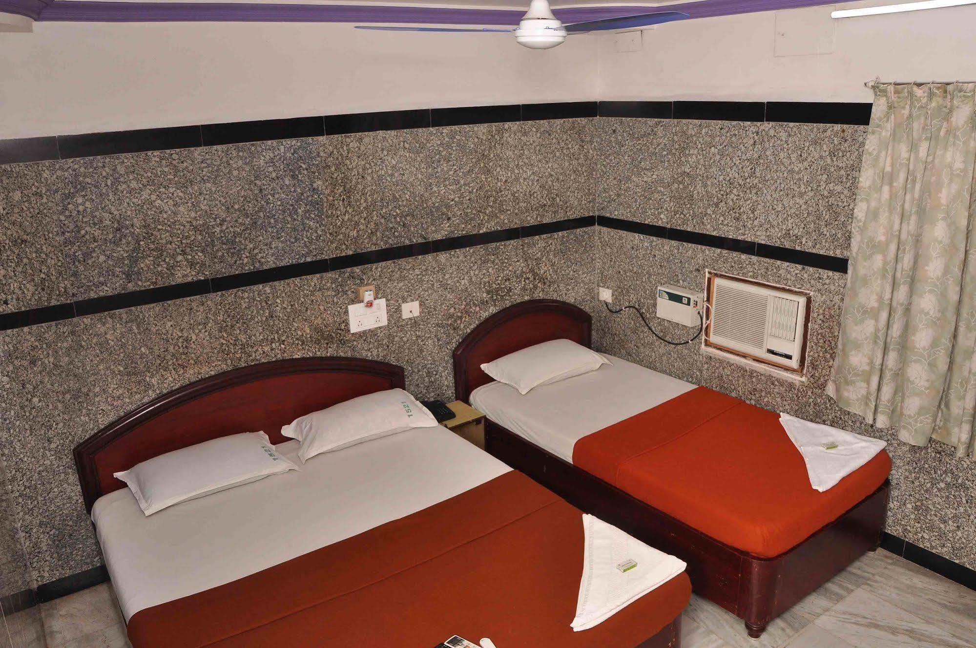 Lodge The Greens - Near Railway Station Chennai