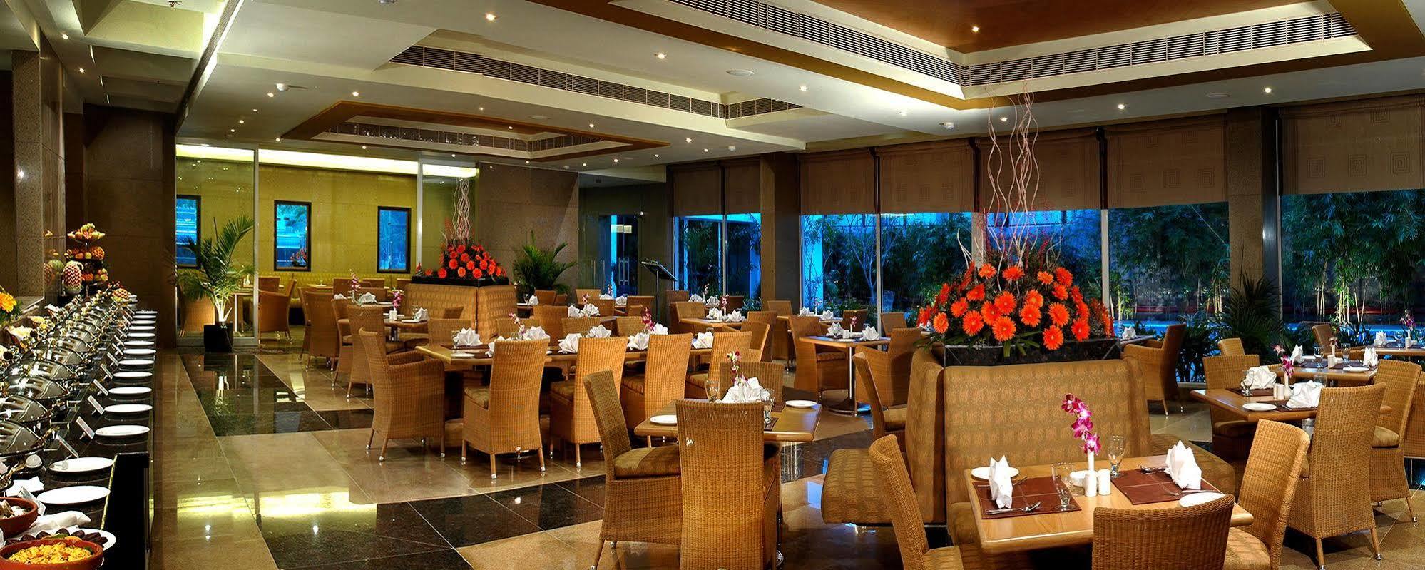 Park Plaza Omr