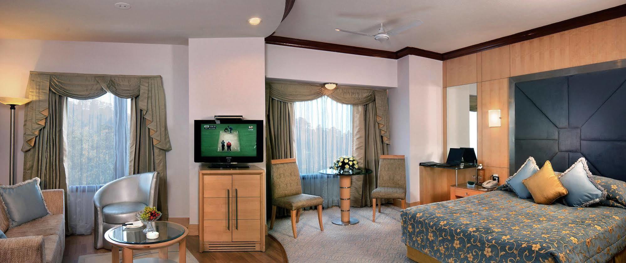 Hotel Park Plaza Omr 5*