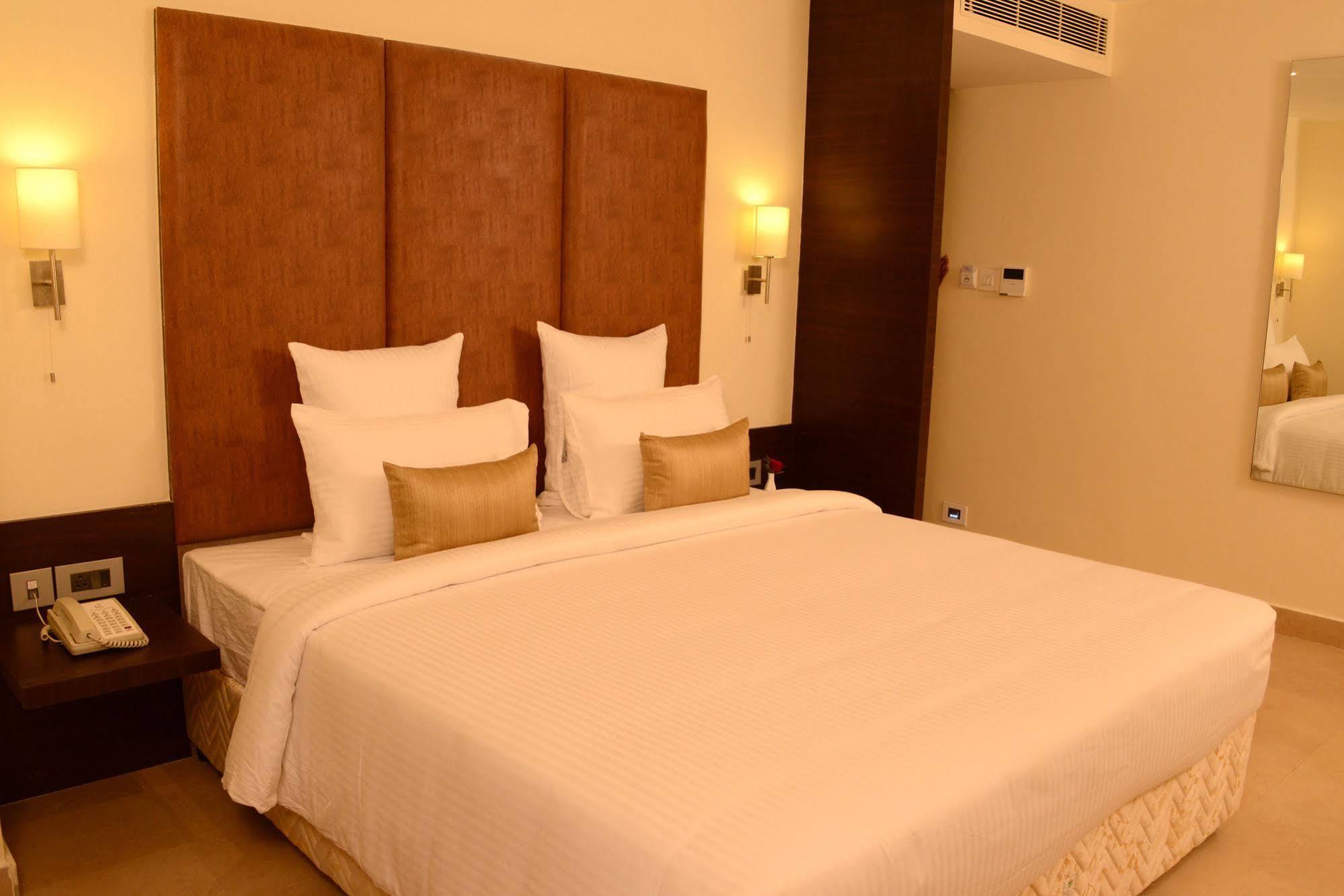 Blu Iris 3* Chennai