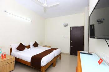 Hotel Capital O 10546 Parkway Inn 3*