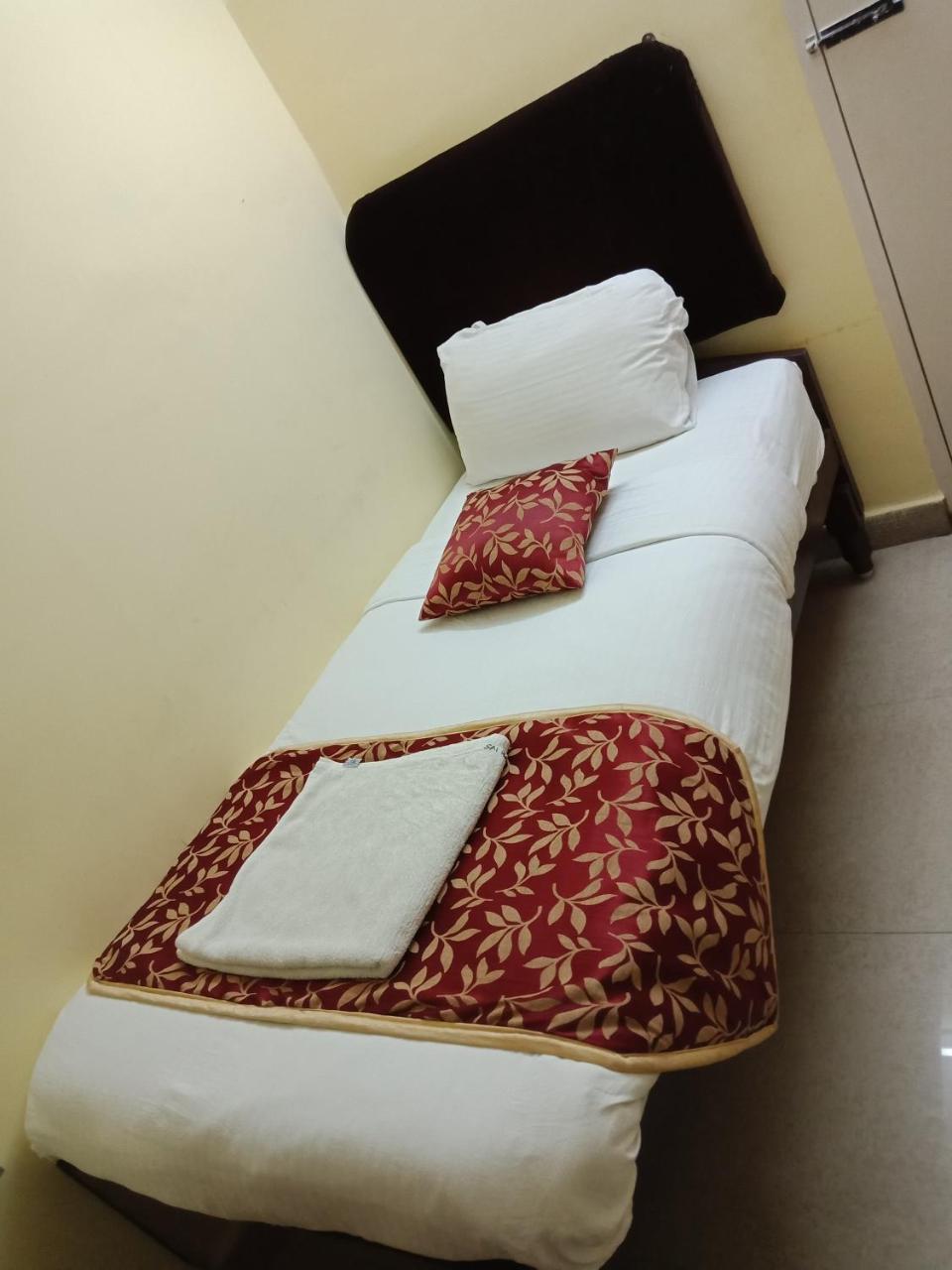 Sai Ramesh Guest house *