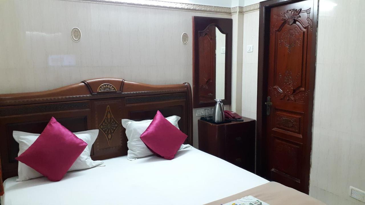 Hotel Grand View Residency