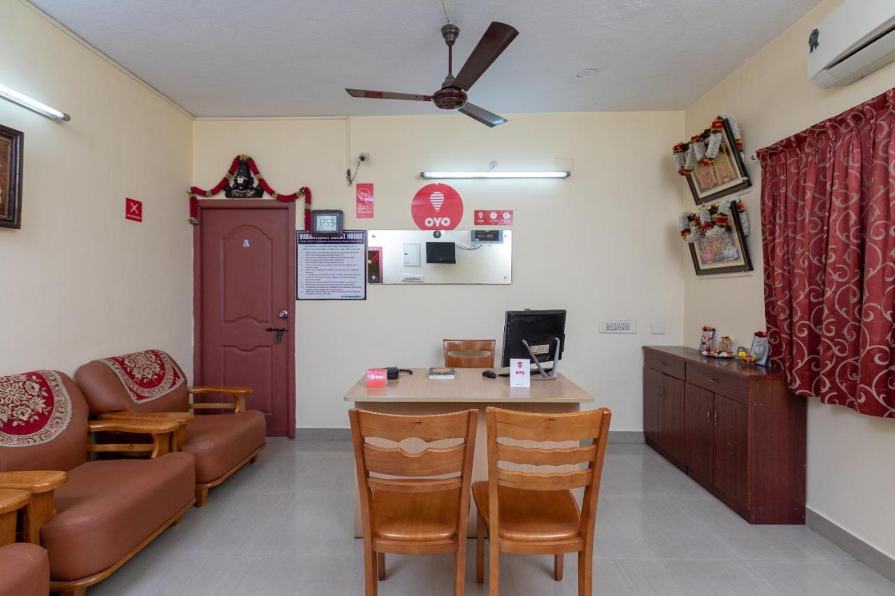 Oyo 16622 Vasantham Guest house
