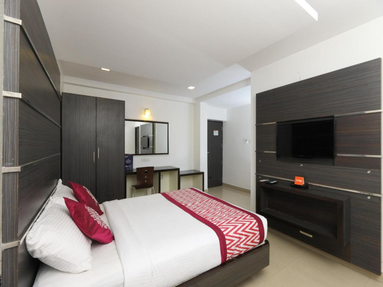 Acomodação com café da manhã  Nachiappa Residency Chennai