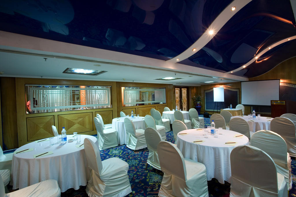 Benzz Park 4* Chennai