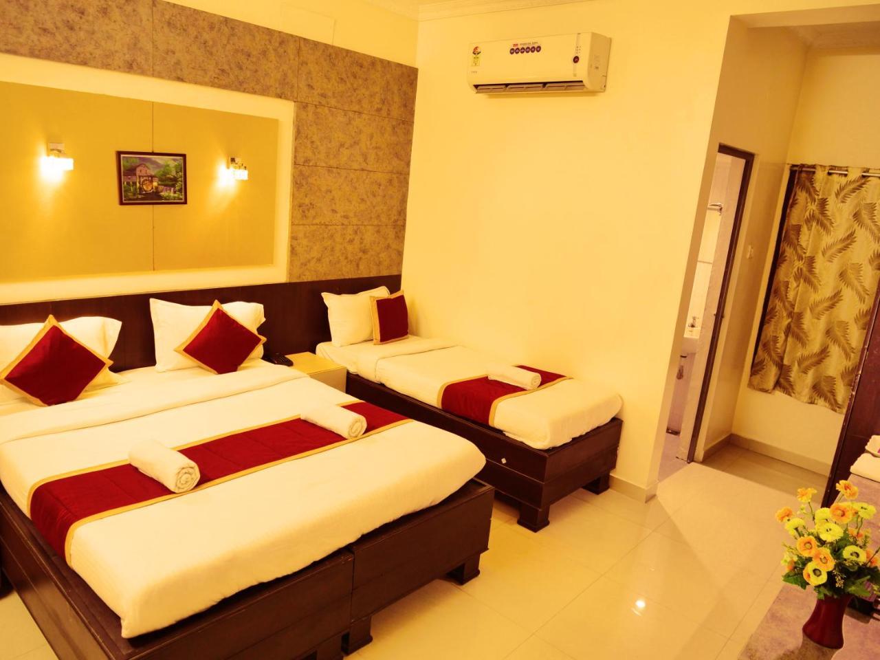 Century Palace Hotel *
