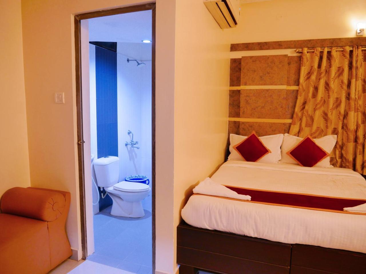 Hotel Century Palace