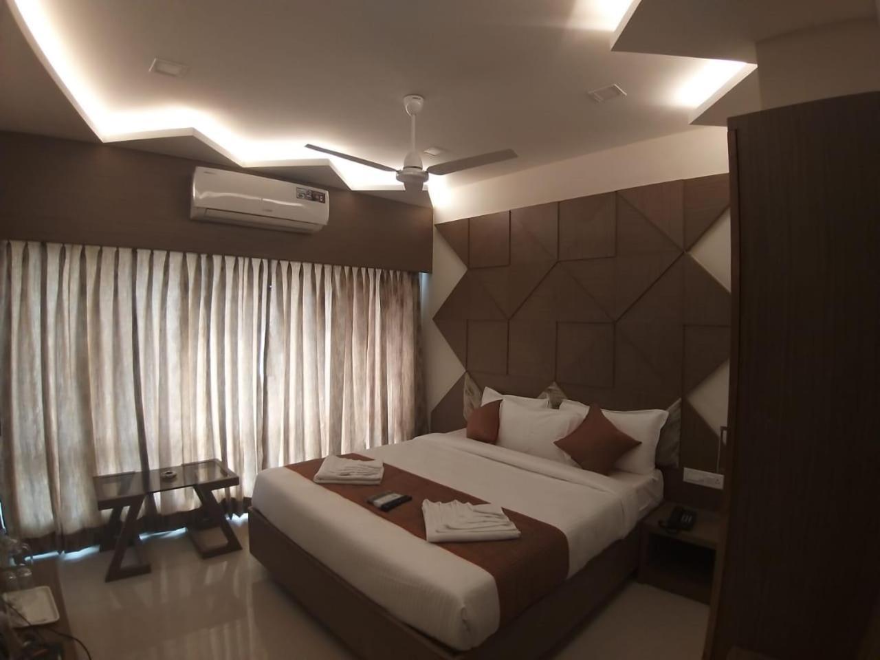Grand Elegant Hotel 3*