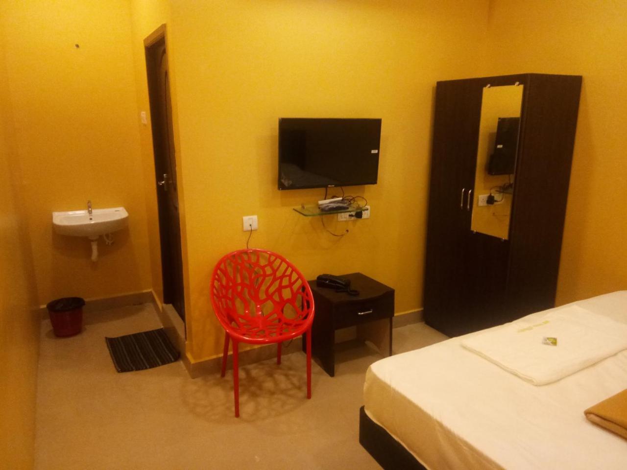 Rb Residency Amb Hotel *