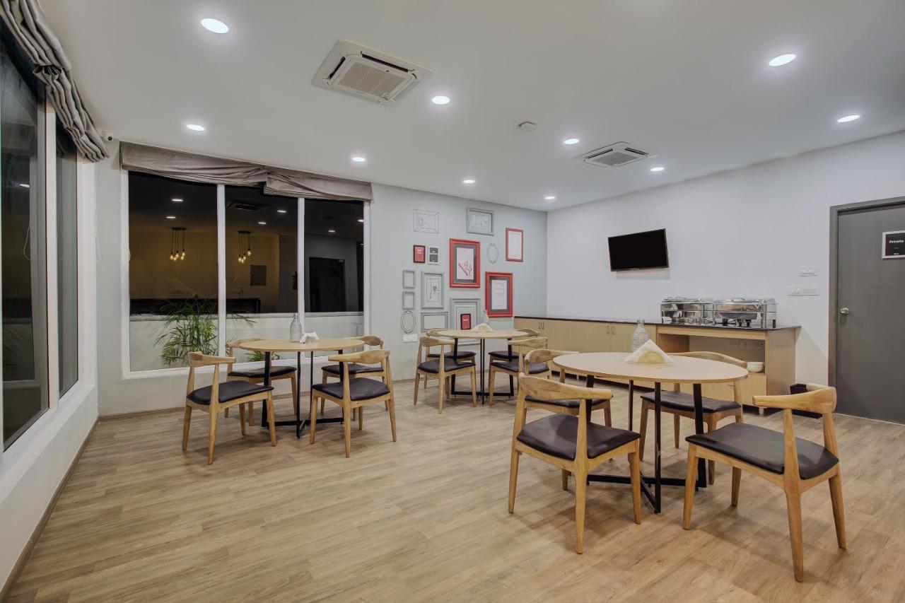 Hotel Oyo Townhouse 052 Tidel Park Adyar Chennai