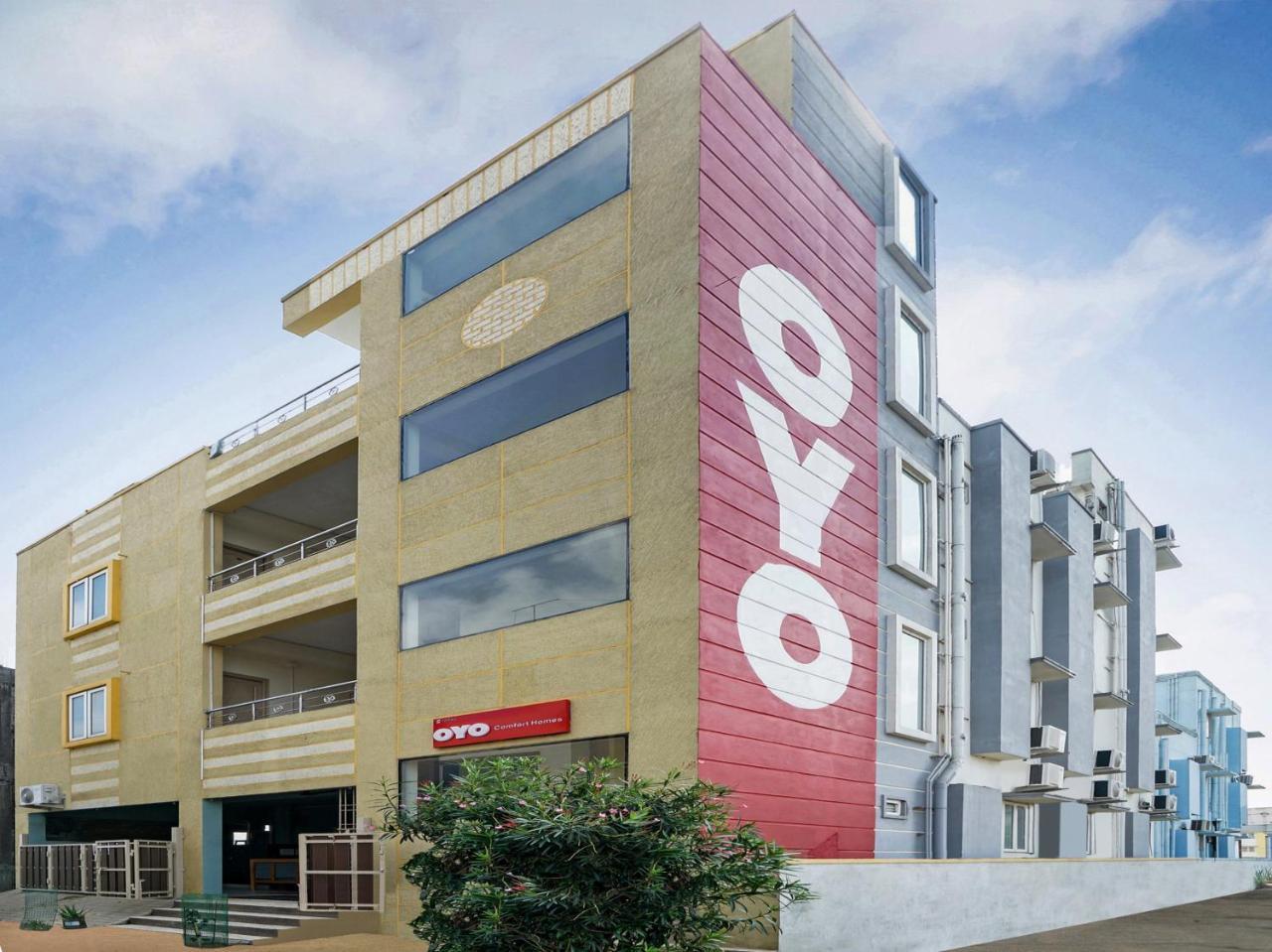 Hotel Oyo 19942 Prathyangira Associates
