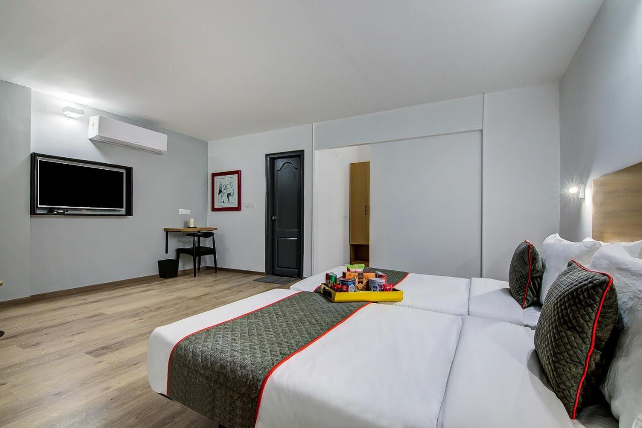 Oyo Townhouse 42 Urvashi Theatre Chennai