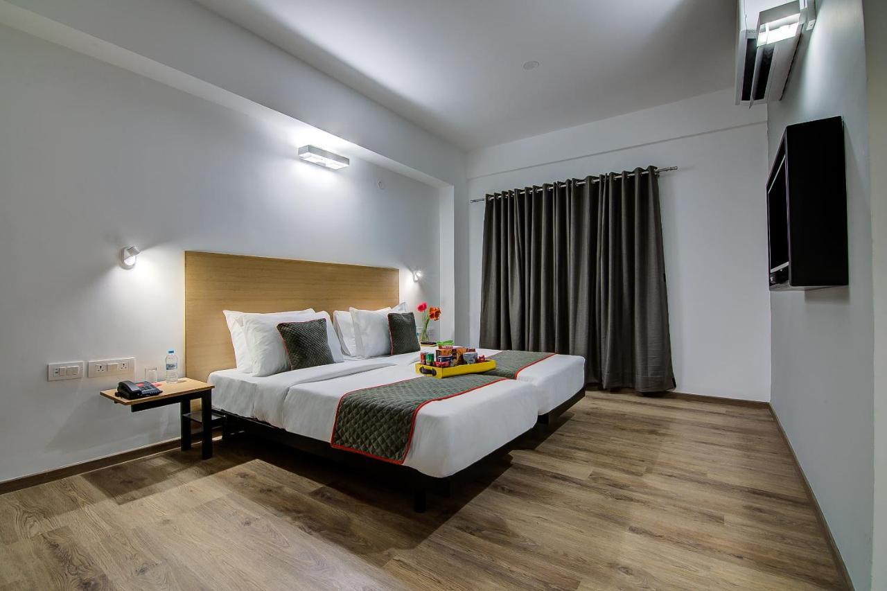 Oyo Townhouse 42 Urvashi Theatre Hotel Chennai