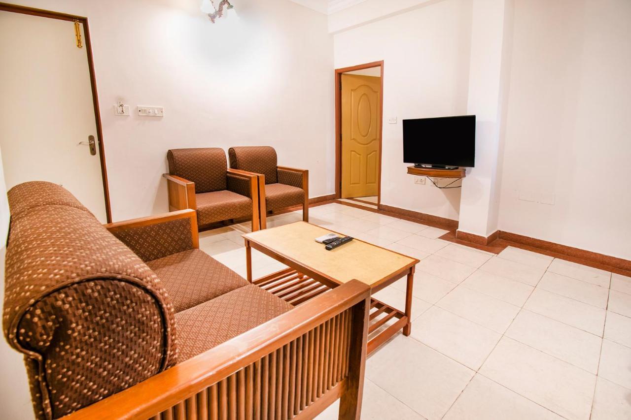 Metro Manor Hotel 3*