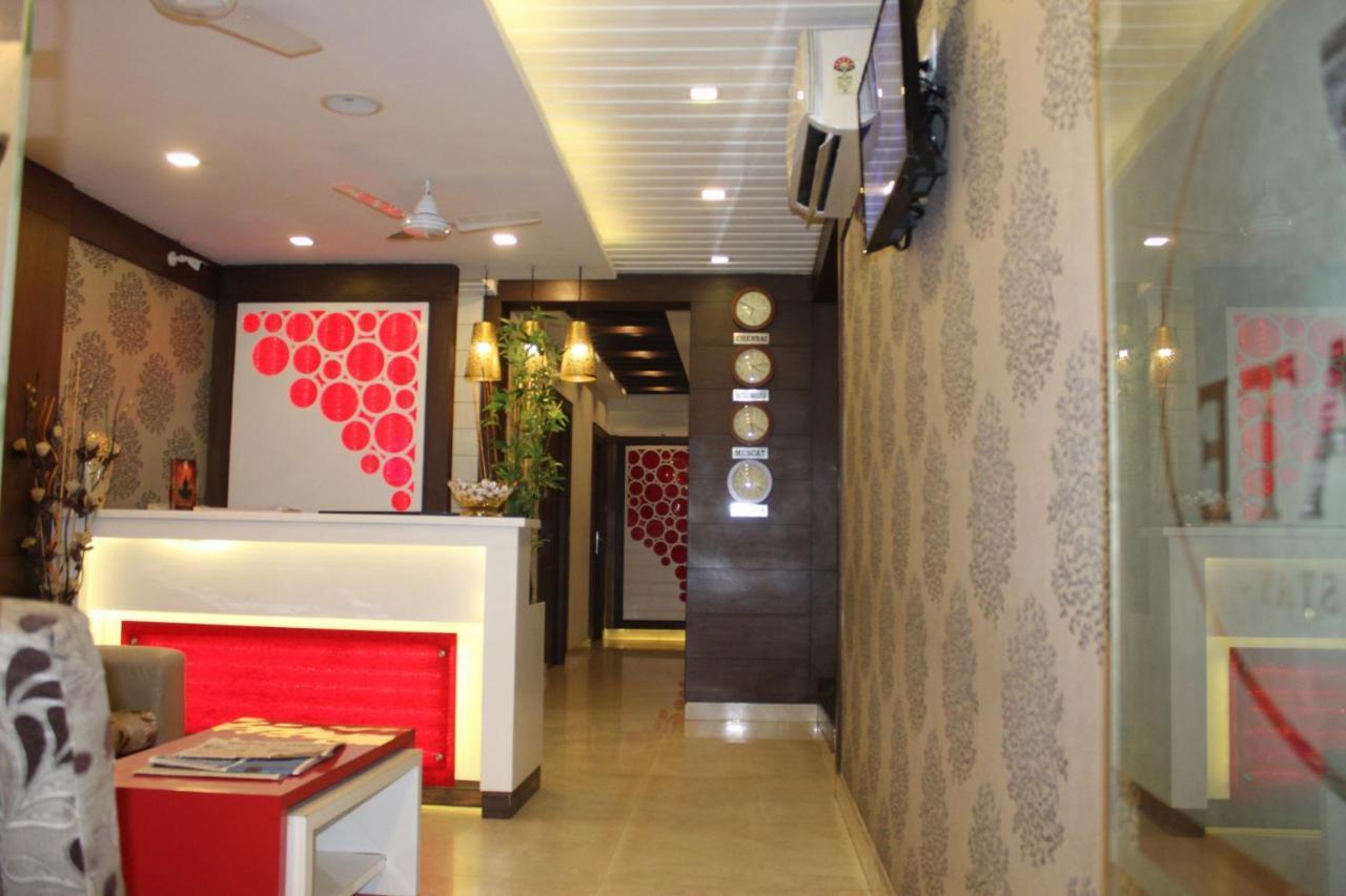 Sky Gate Hotel Near Apollo Main, Women'S & Children'S Us Consulate Sankara Netralaya Goethe Institute Prestigepalladium Shastri Bhavan Senmozhi Poonga Raj Ratnam Stadium Taj Coromandal India Oil Bhavan Dr Mohan'S Diabetics Vac Chennai Hotel Chennai