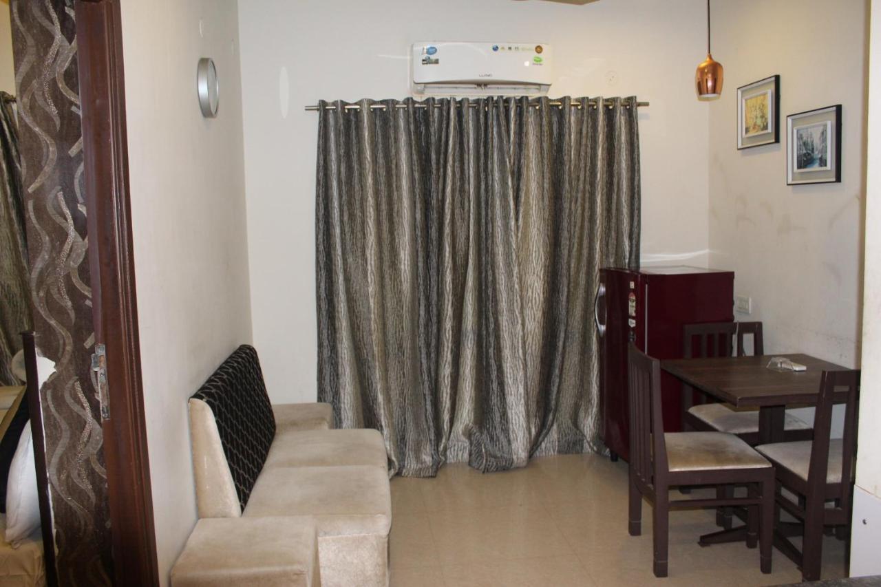Sky Gate Hotel Near Apollo Main, Women'S & Children'S Us Consulate Sankara Netralaya Goethe Institute Prestigepalladium Shastri Bhavan Senmozhi Poonga Raj Ratnam Stadium Taj Coromandal India Oil Bhavan Dr Mohan'S Diabetics Vac Chennai Chennai