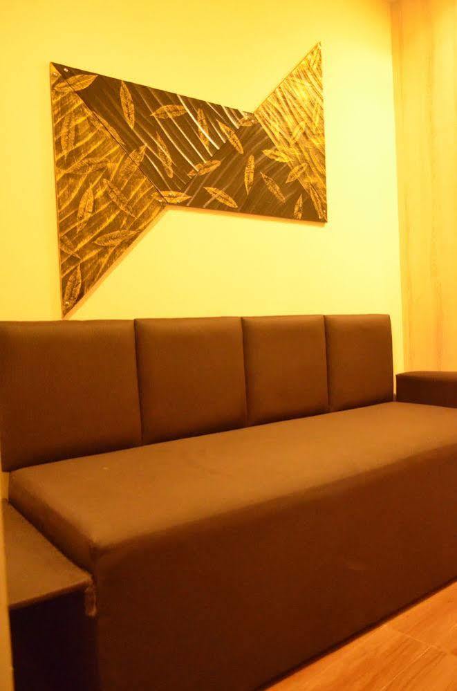 Oyo 4324 Emerald Manor Chennai