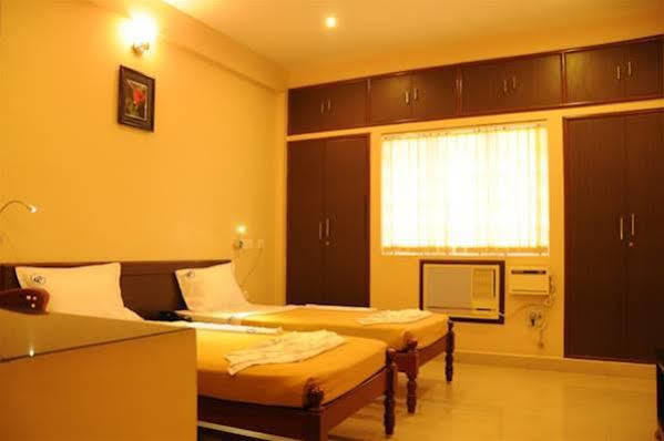 Homestay Oyo 8062 Raj Residency Chrompet