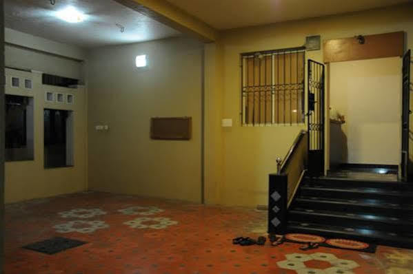 Oyo 8062 Raj Residency Chrompet Chennai