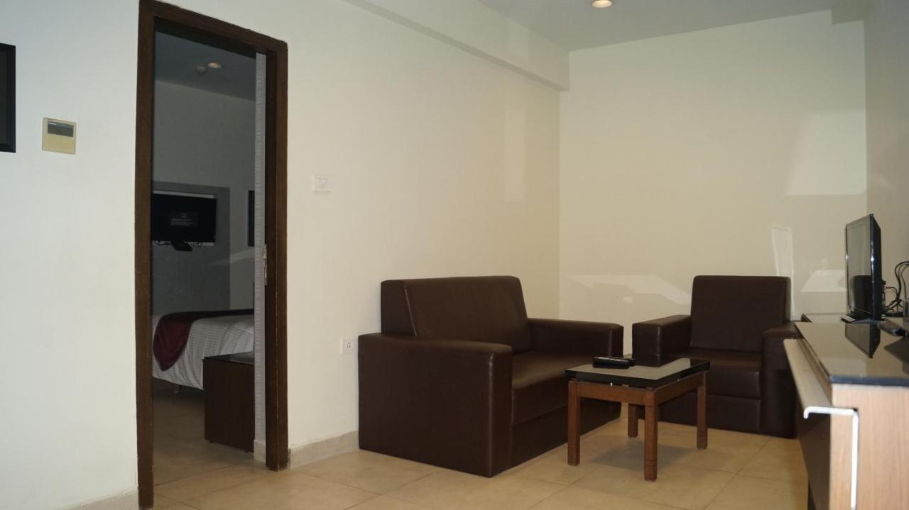 V 7 Hotel Chennai