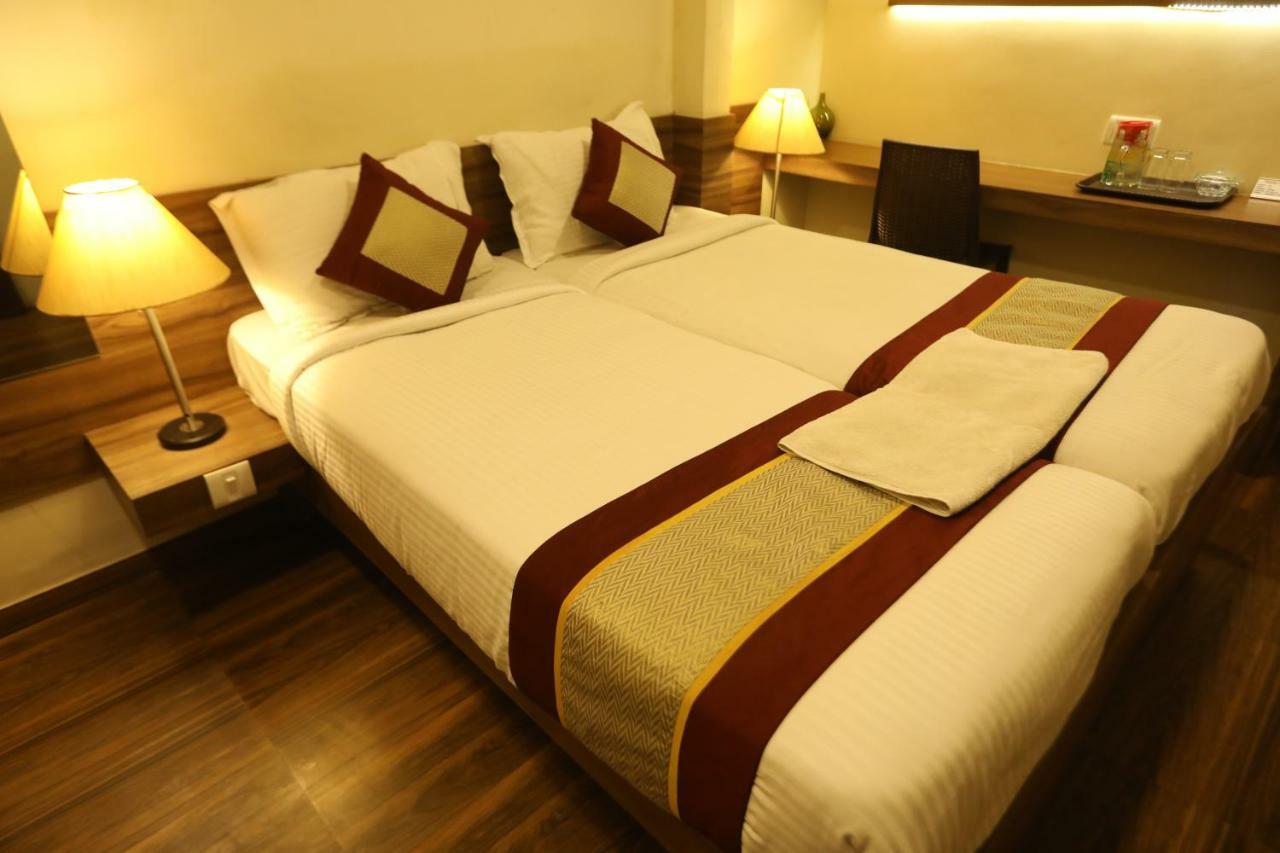 Nestlay Ambattur Hotel *