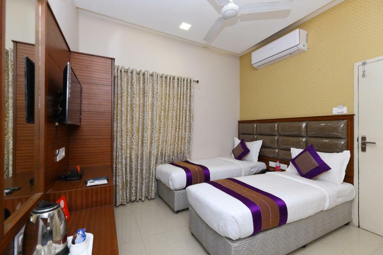 Oyo Flagship 486 Nungambakkam-greams Road-apollo Hospital 3* Chennai
