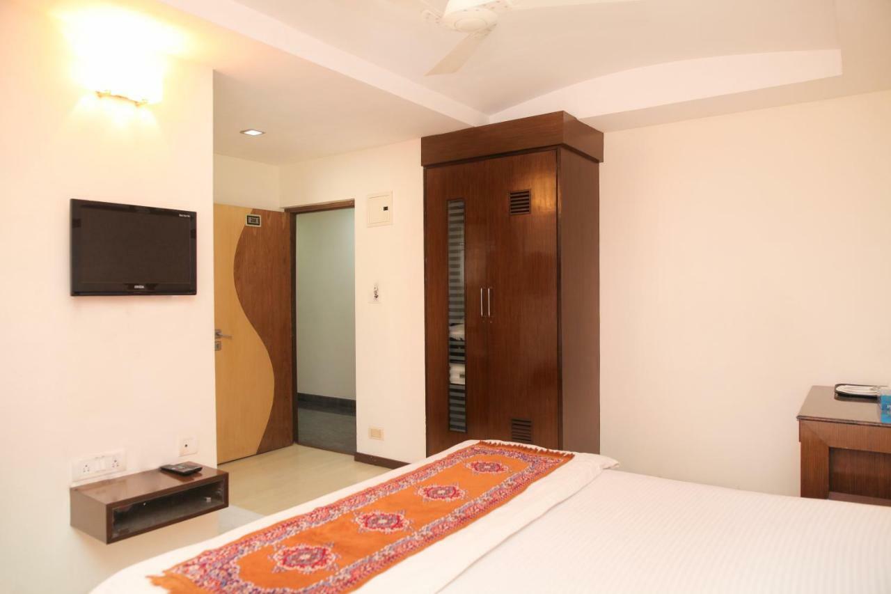 Sai Orbit Serviced Porur Hotel