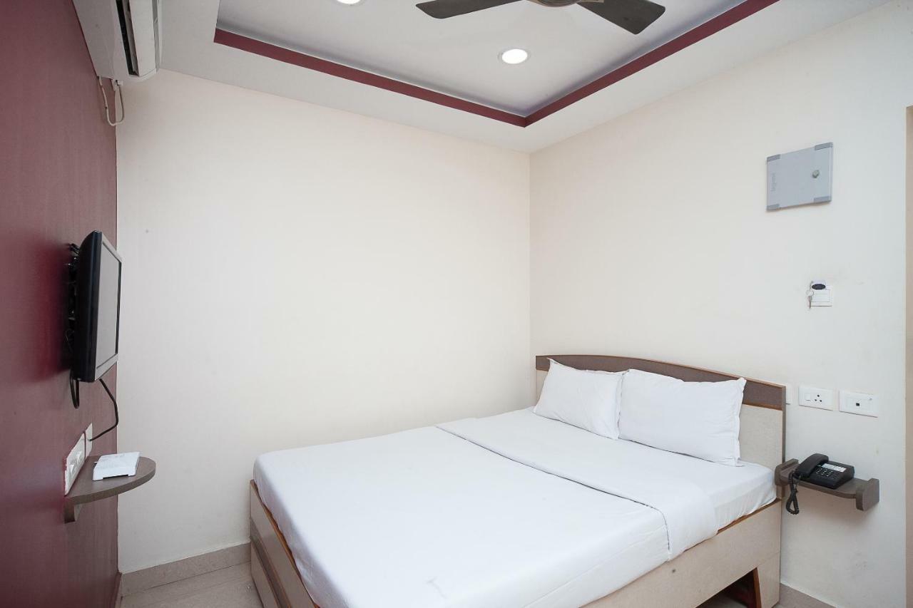 Spot On 37272 Alfa Palace 3*