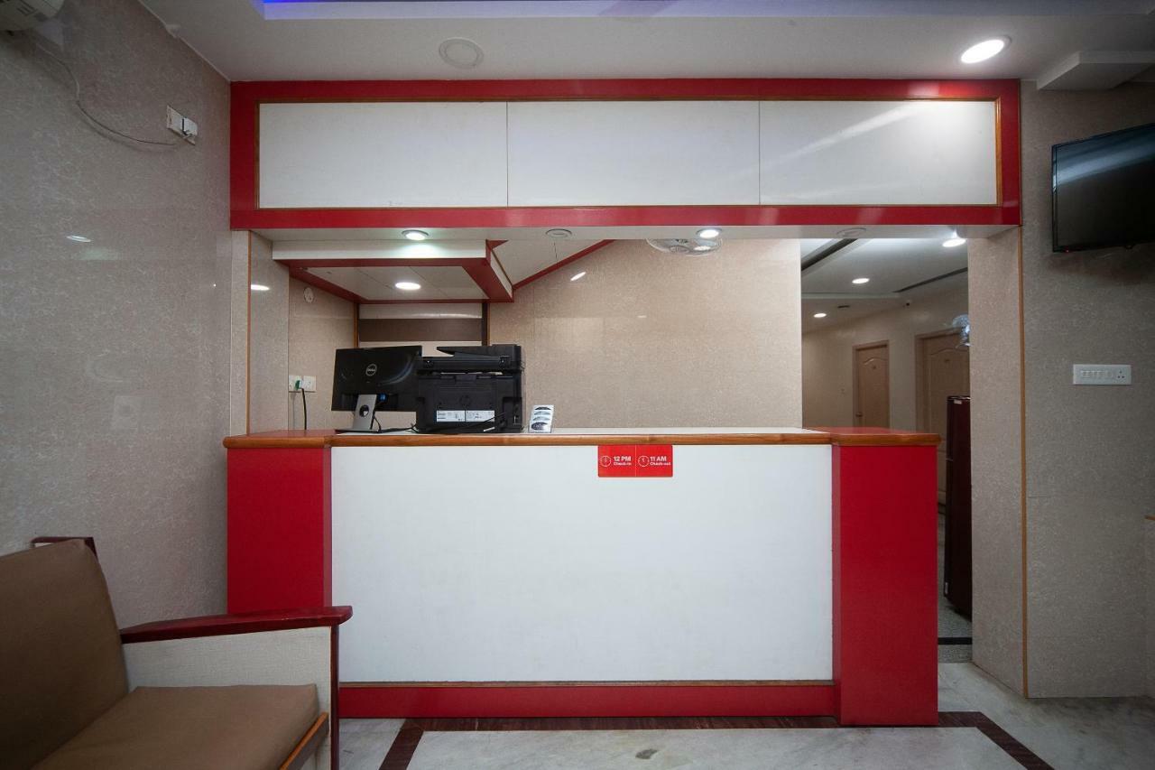 Spot On 37272 Alfa Palace 3* Chennai